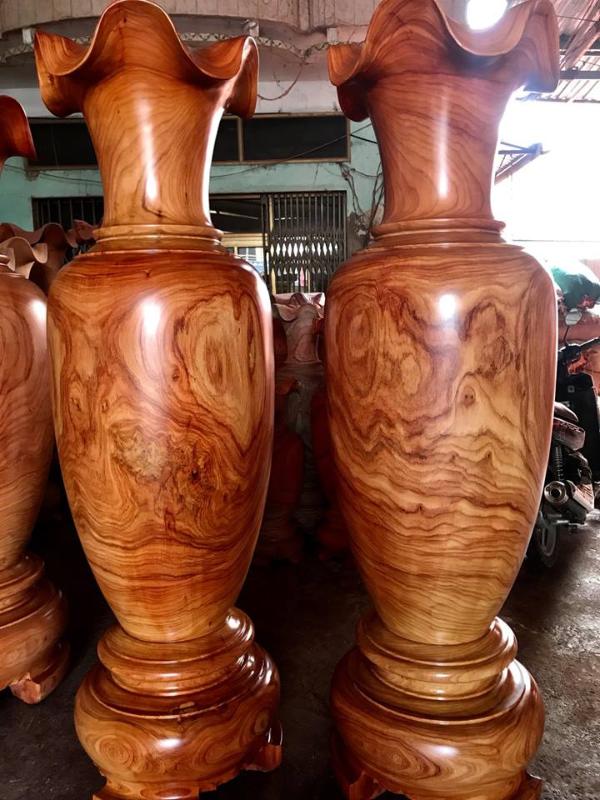 Cặp Lục Bình làm từ gỗ Hương
