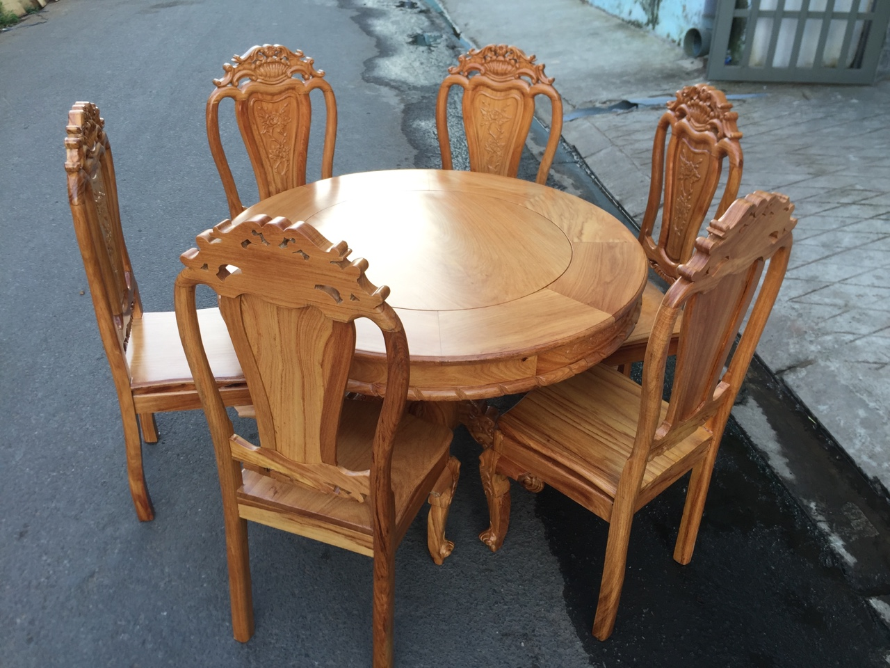 Bộ bàn tròn 6 ghế ăn gỗ đỏ 