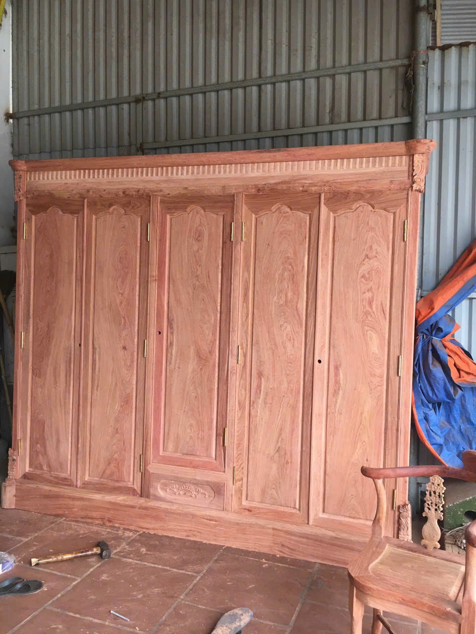 Tủ áo gỗ hương đá cao 2m15