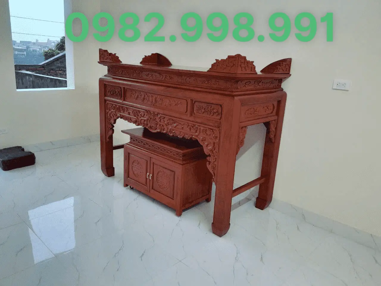 Án gian gỗ gụ dài 1m75 sâu 81cm cao 1m27