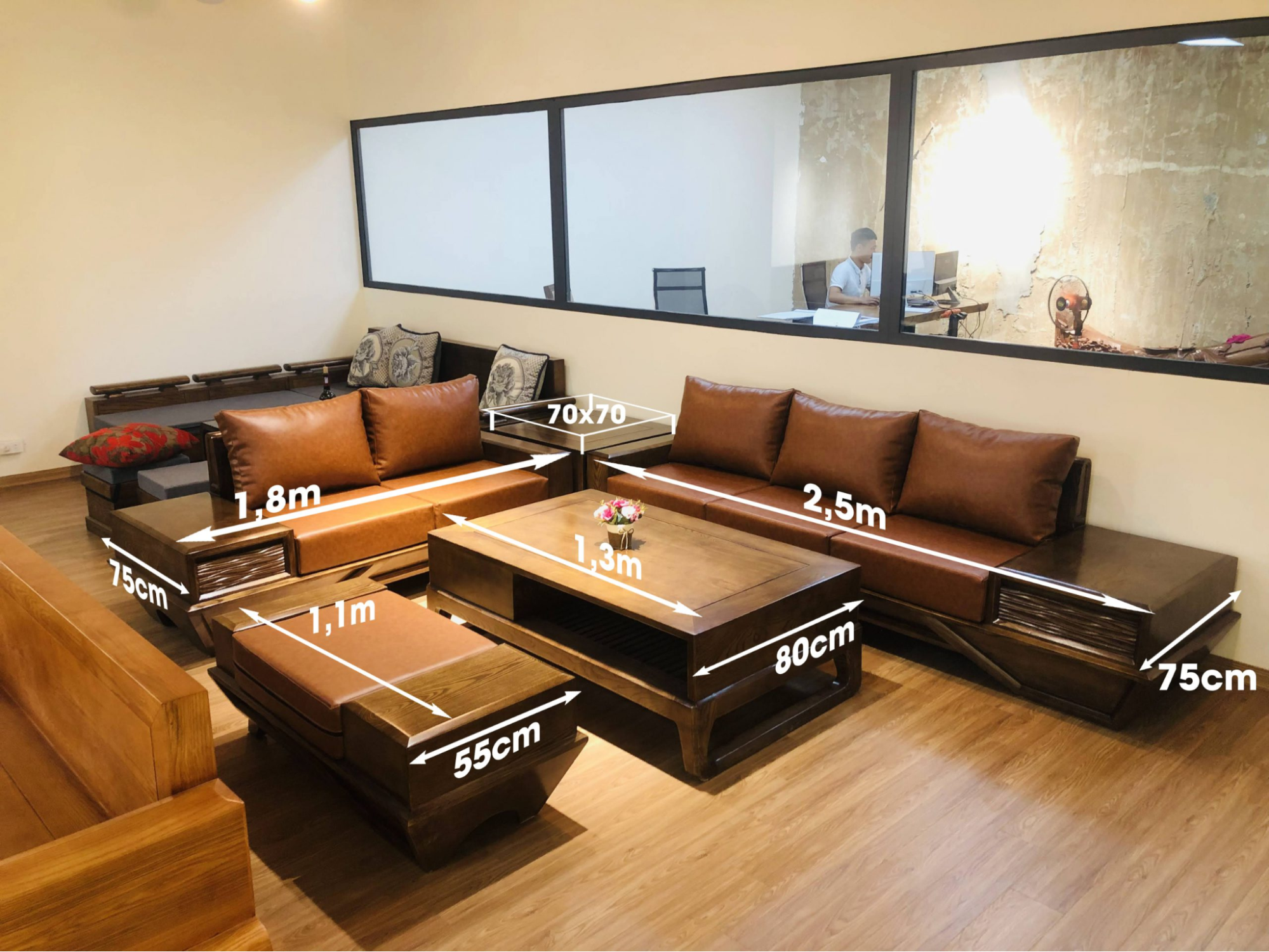 Những lưu ý khi trang trí phòng khách rộng 50m²