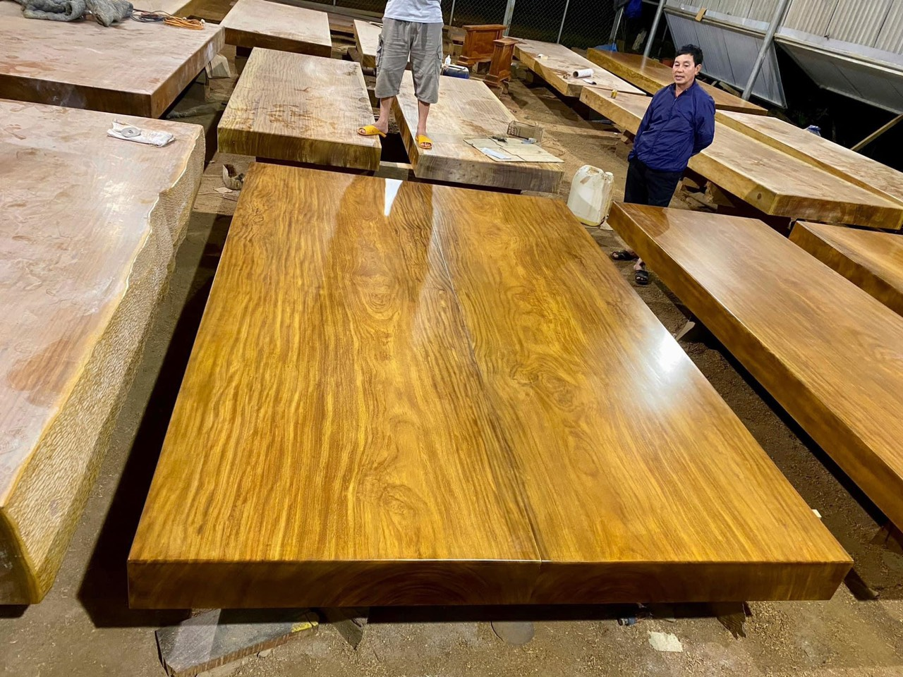 Gỗ gõ đỏ nguyên khối