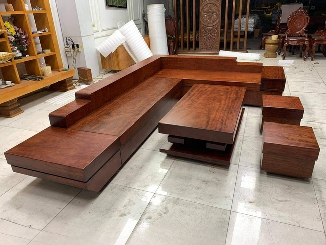 Bộ bàn ghế gỗ cẩm lai nguyên khối