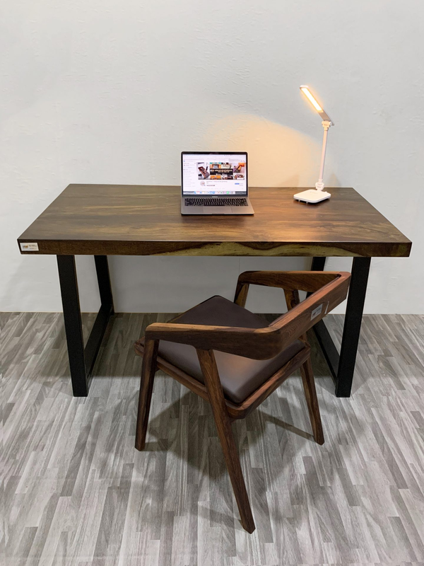 Bàn làm việc gỗ muồng đen